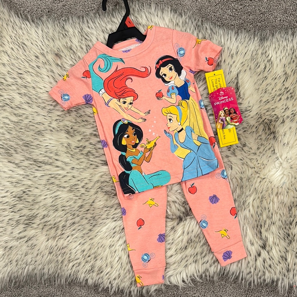 2T NWT Disney Princess Character Toddler Snug Fit Two-Piece Sleep Set